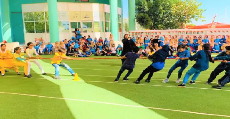 al-bashair-private-school-abu-dhabi-kids-playing-game