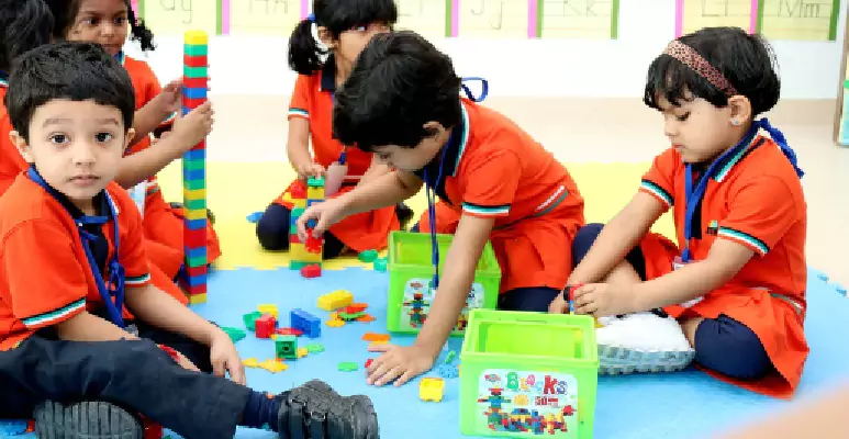 woodlem-park-school-ajman-teacher-kids